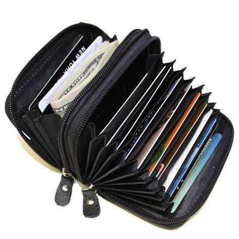 Wallets & Card Holders 